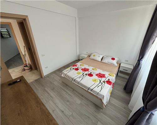 Apartament 2 camere Central Utilitati Incluse si Parcare in Pret