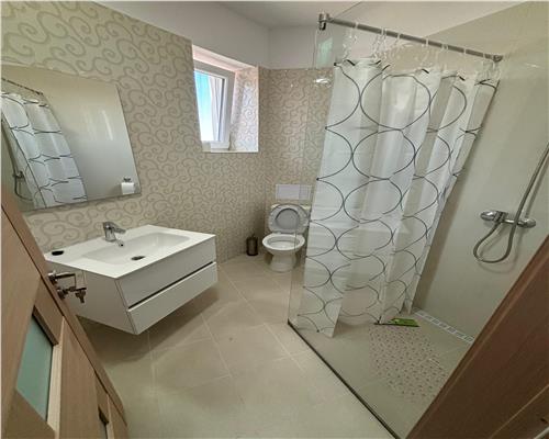 Apartament 3 camere, bloc nou 2024, central, utilitati incluse, 600€ lunar