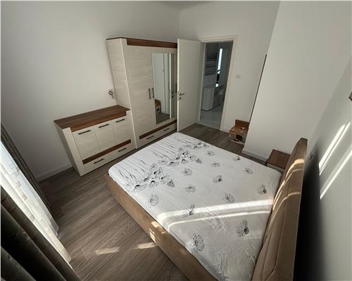 Apartament Lux cu 3 Camere de Închiriat în Centrul Orasului