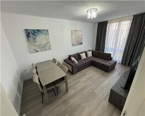 Apartament Lux cu 3 Camere de Închiriat în Centrul Orasului