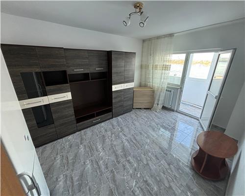 Apartament luminos, renovat, 2 camere decomandate, etaj 2, mobilat/utilat, faleza