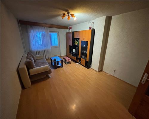 Apartament 2 camere de vânzare, decomandat, Dallas, lânga Liceul Economic, mobilat