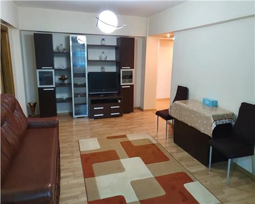 Apartament spatios de nchiriat, 3 camere, Str. Victoriei, central, lnga Pelican