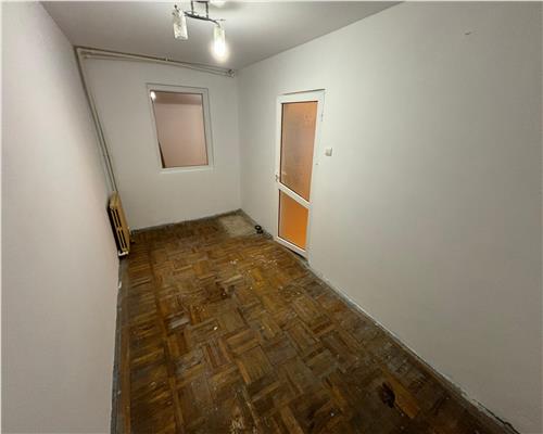 Apartament Spatios cu 3 Camere la Parter, pe Strada Miron Costin – Ideal pentru Personalizare