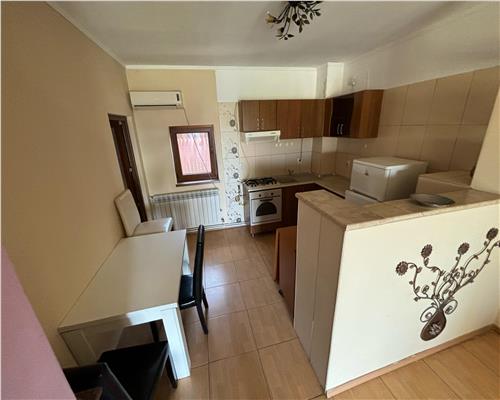 Închiriere apartament 2 camere, open-space, zona Pelican – 400€