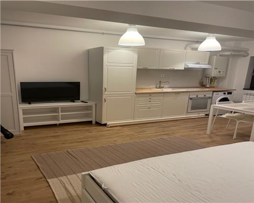 Studio de nchiriat, bloc nou cu lift, mobilat complet, zona linistita, E3