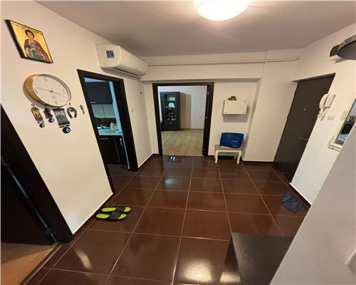 Apartament 2 camere ultracentral, 53 mp, etaj 2, bloc anvelopat, conectat la gaze