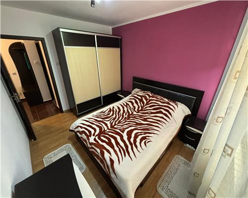 Apartament 2 camere ultracentral, 53 mp, etaj 2, bloc anvelopat, conectat la gaze