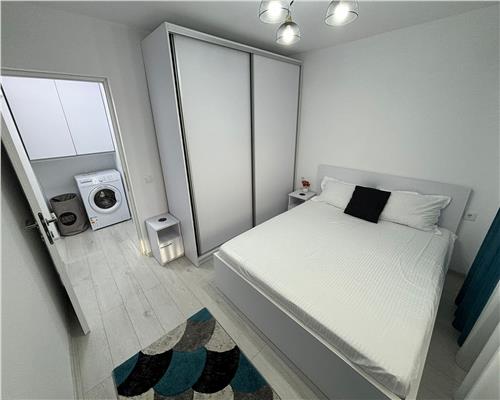 Apartament modern cu 2 camere de închiriat, zona Victoriei