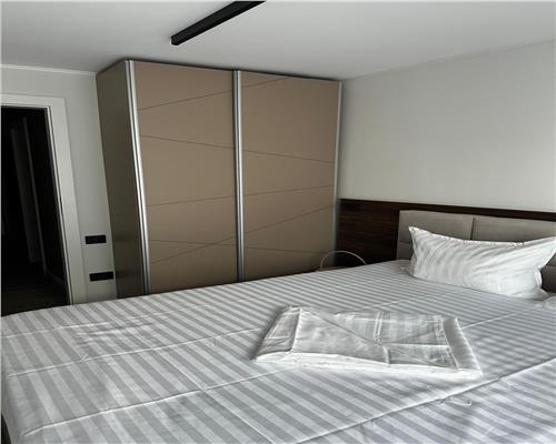 Apartament 3 camere ultracentral, totul nou, 2 bai, încalzire proprie gaz