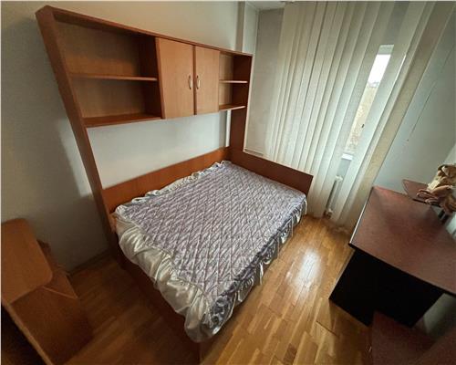 Apartament 3 camere ultracentral, 65 m², complet mobilat, langa Piata Civica