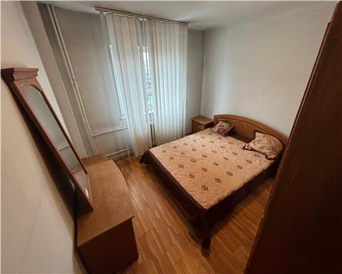 Apartament 3 camere ultracentral, 65 m², complet mobilat, langa Piata Civica