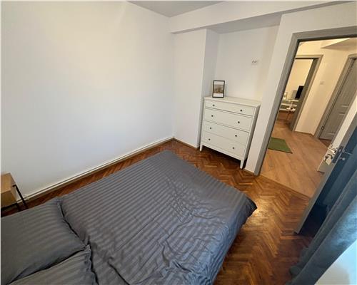 Apartament 3 camere ultracentral, mobilat modern, totul nou, cu dressing!