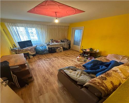 Apartament 2 camere, 35 mp, etaj 3, renovabil, centrala pe gaz, zona Neptun