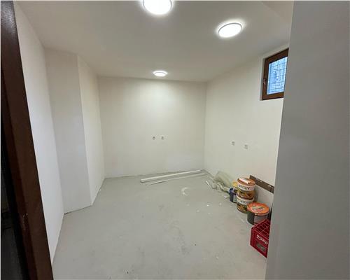 Spatiu ultracentral de închiriat, 70 mp, parter, renovat complet 