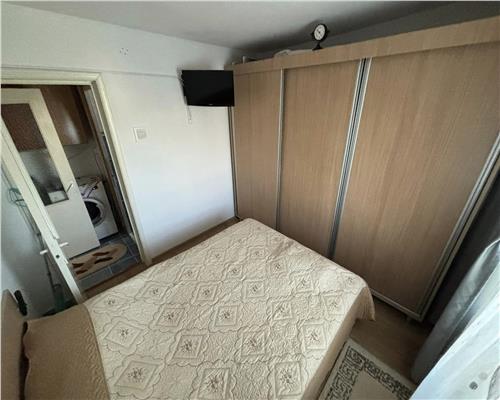 Apartament 2 camere mobilat, 45 mp, etaj 3, strada Miron Costin, gata de mutat