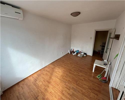 Apartament 3 camere decomandat, 63,6 mp, strada 1848, vizavi de Spitalul Judetean