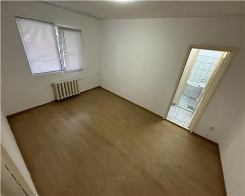 Apartament de nchiriat cu 2 camere n zona Neptun  proaspat renovat, nemobilat