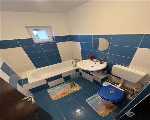 Apartament cu 3 Camere de Închiriat pe Strada Alunisului – Ideal pentru Familie, cu Confort si Acces Rapid la Facilitati