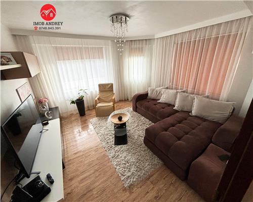 Apartament Spatios cu 4 Camere, 3 Balcoane si 2 Bai de Vanzare n Cartierul C5  100 mp, Complet Mobilat si Utilat, Ideal pentru Familii