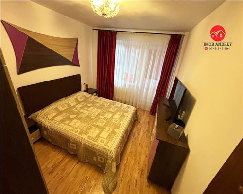 Apartament Spatios cu 4 Camere, 3 Balcoane si 2 Bai de Vanzare în Cartierul C5 – 100 mp, Complet Mobilat si Utilat, Ideal pentru Familii