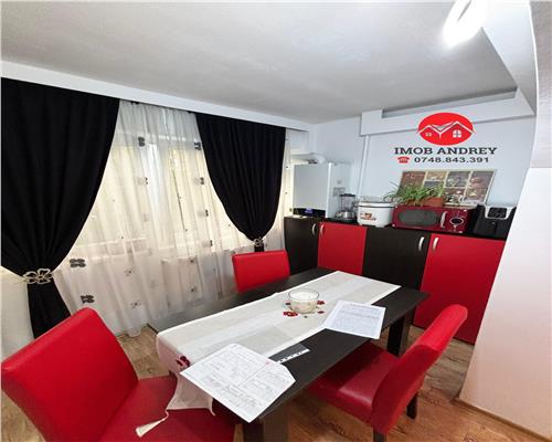 Apartament Spatios cu 4 Camere, 3 Balcoane si 2 Bai de Vanzare în Cartierul C5 – 100 mp, Complet Mobilat si Utilat, Ideal pentru Familii