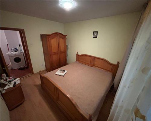 Apartament 3 Camere de Vanzare pe Strada Babadag, Langa Hotel City – Locatie Centrala