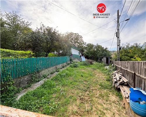 Casa Batraneasca de Vanzare în Niculitel, cu Priveliste Panoramica si Teren Generos – Ideala pentru Renovare