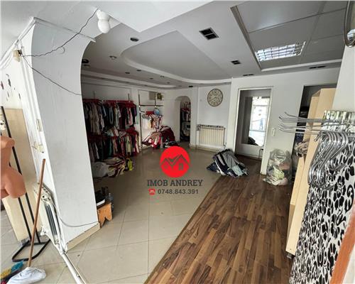 Spatiu comercial 190 mp, vitrina mare, vad comercial 15+ ani, 1700€/luna