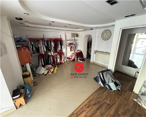 Spatiu comercial 190 mp, vitrina mare, vad comercial 15+ ani, 1700€/luna