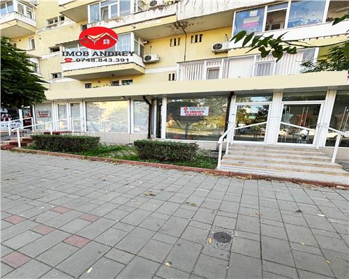 Spatiu Comercial de Vanzare, 190 mp, cu Vitrina Generoasa si Vad Comercial de Peste 15 Ani  Ideal pentru Diverse Activitati Comerciale